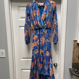 Elliatt high/low midi dress. Size medium.